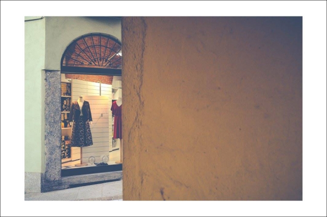 arredamento negozio abbigliamento retail valma novara romagnano (40)